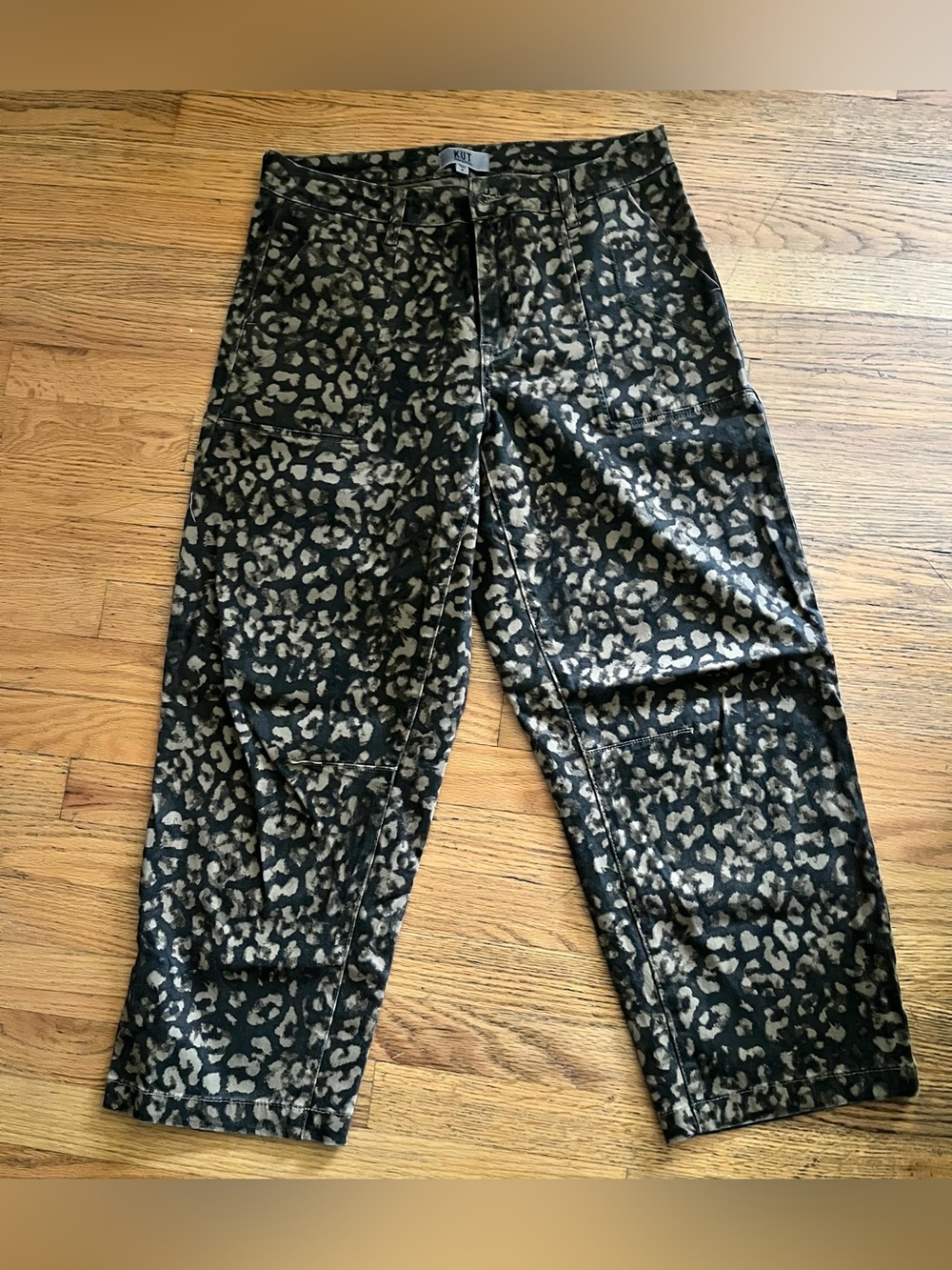 KUT Ashton Leopard Cheetah Print High Waist Crop Barrel Utility Jeans sz 8 - Picture 5 of 12